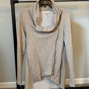 Side zip sweatshirt